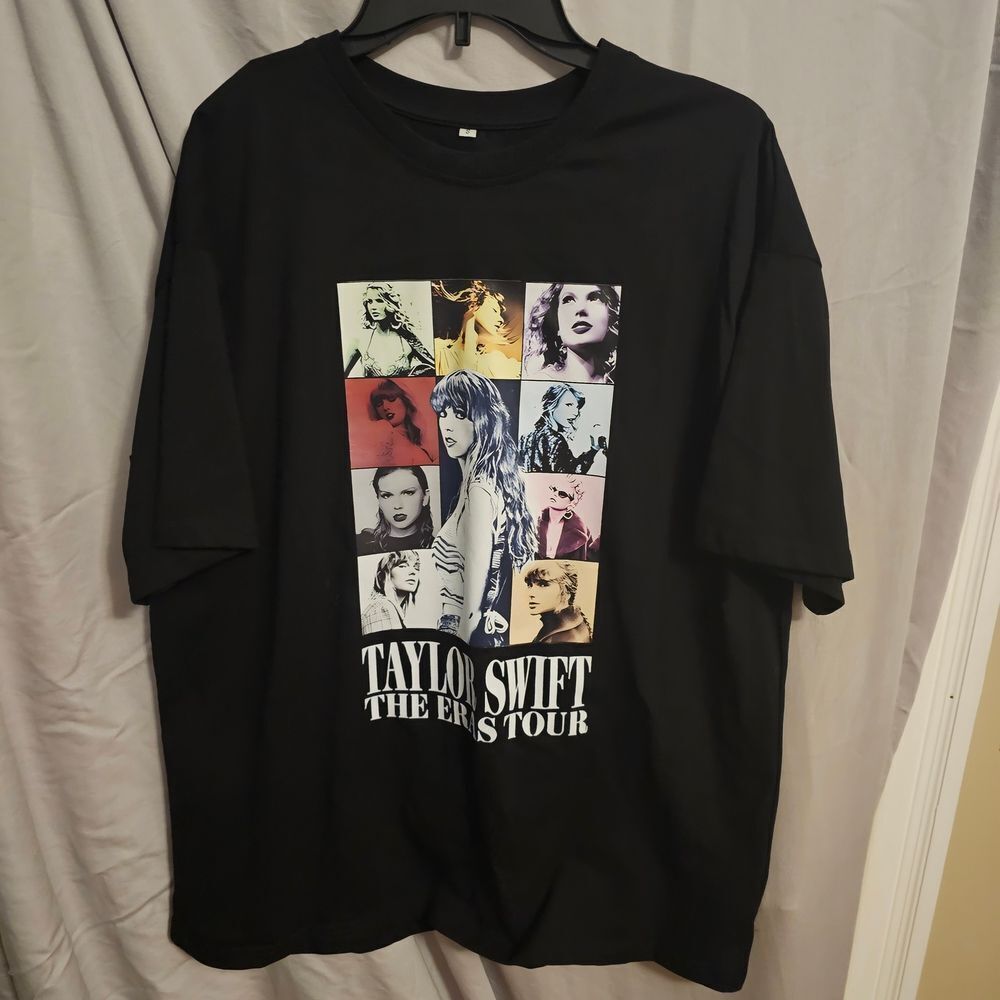 Taylor Swift Black Graphic Tee - The Eras Tour Size Small